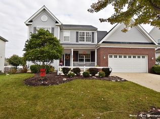 405 Messenger Cir, North Aurora, IL 60542