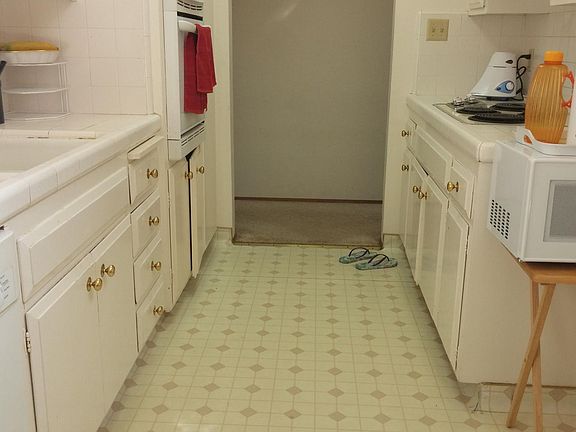 4th image of 10143 Miller Ave