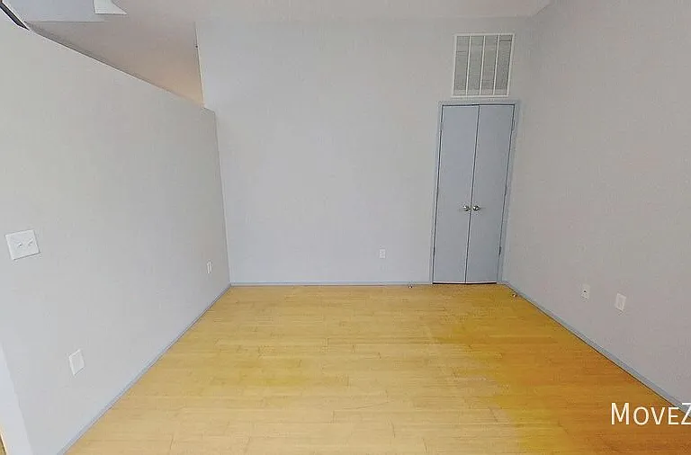 295 McDonald Ave — Photo 15