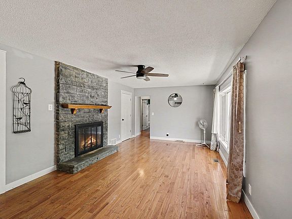 4th image of 601 N Brown St