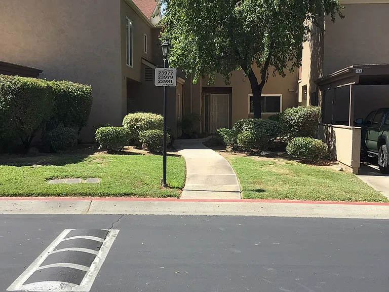 23979 Green Haven Ln — Photo 1