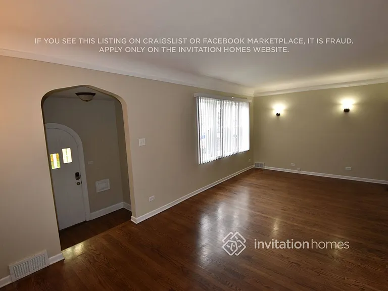 2528 Ridgeland Ave — Photo 2