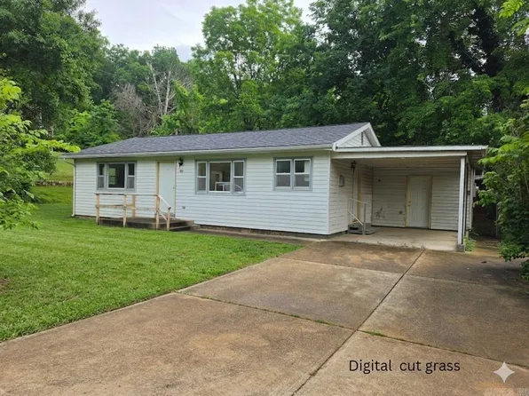 109 College St, Van Buren, MO 63965