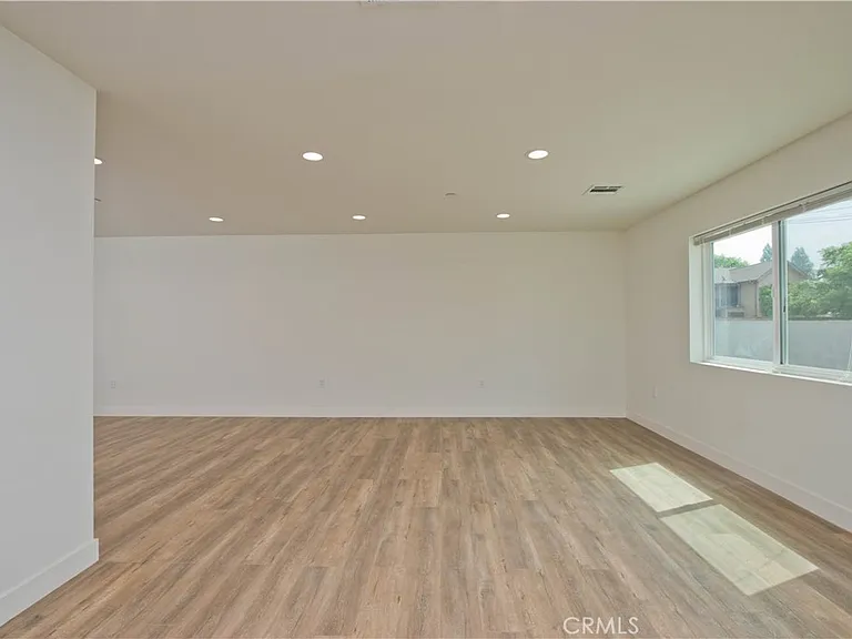 12516 San Fernando #2 — Photo 4