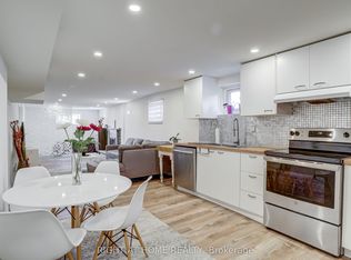 484 Kelvedon Mews, Mississauga, ON L4Z1G4