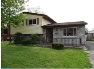 1319 Smith Rd, Columbus, OH 43207