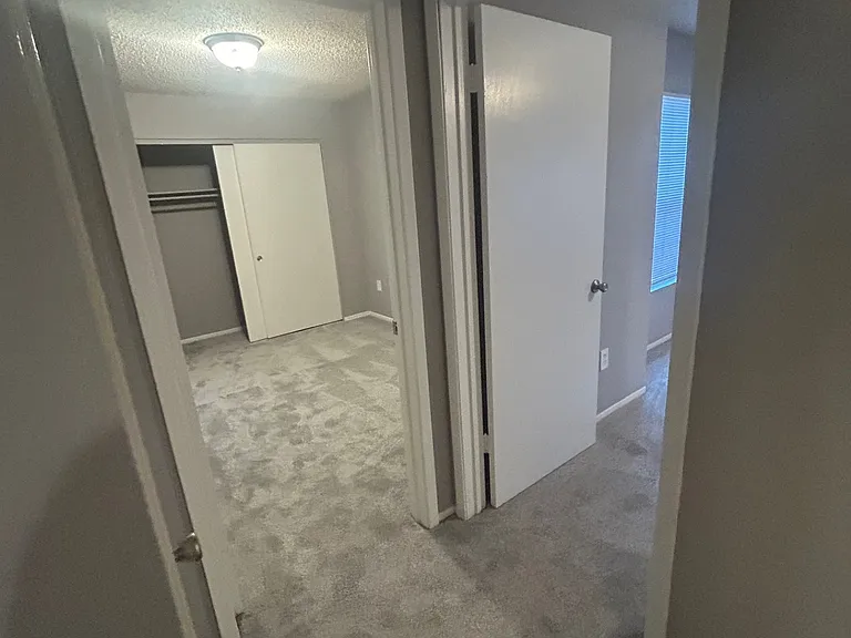 Idlewood Apartments — Photo 67