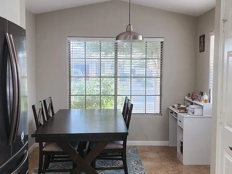 743 W Oxford Ln — Photo 10