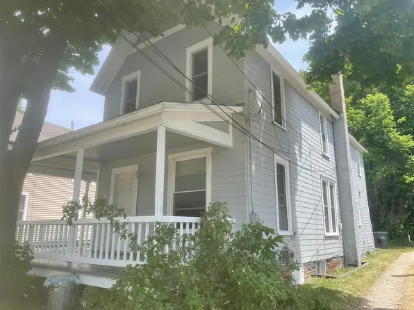 815 Oakland Dr, Kalamazoo, MI 49008