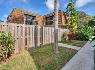 4007 Palm Bay Cir APT C, West Palm Beach, FL 33406