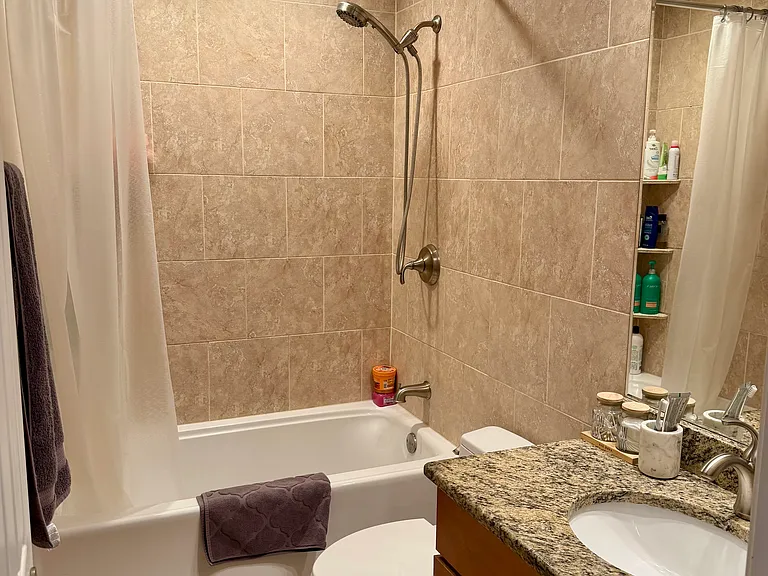 835 Waterview Cir #5 — Photo 2