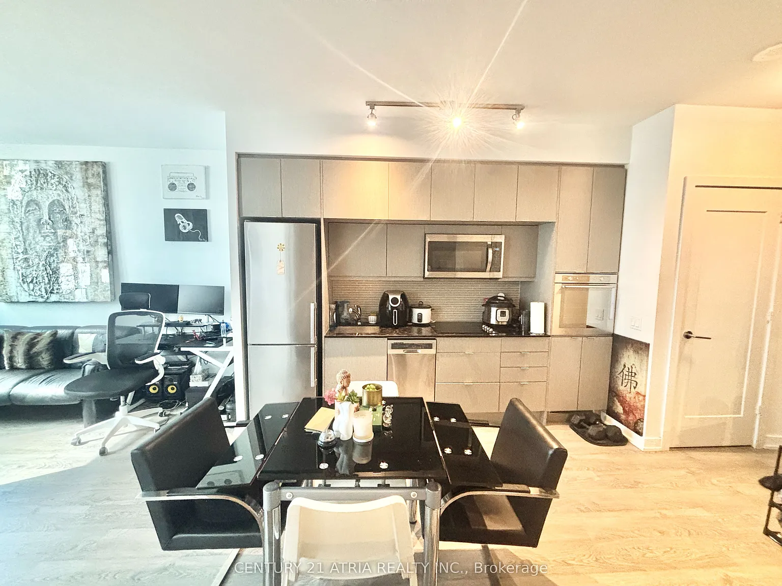 1 bed, $2,195 — Photo 2