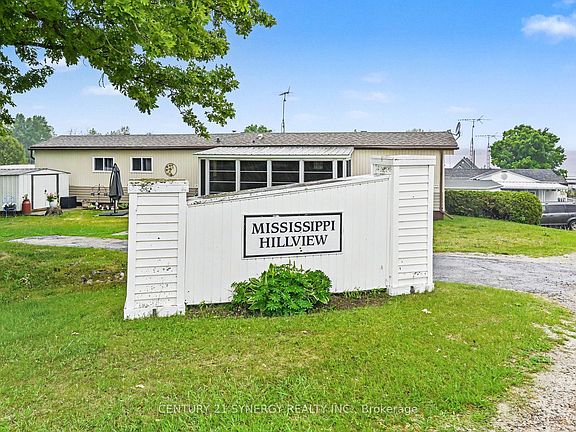 4th image of 261 Hillview Rd