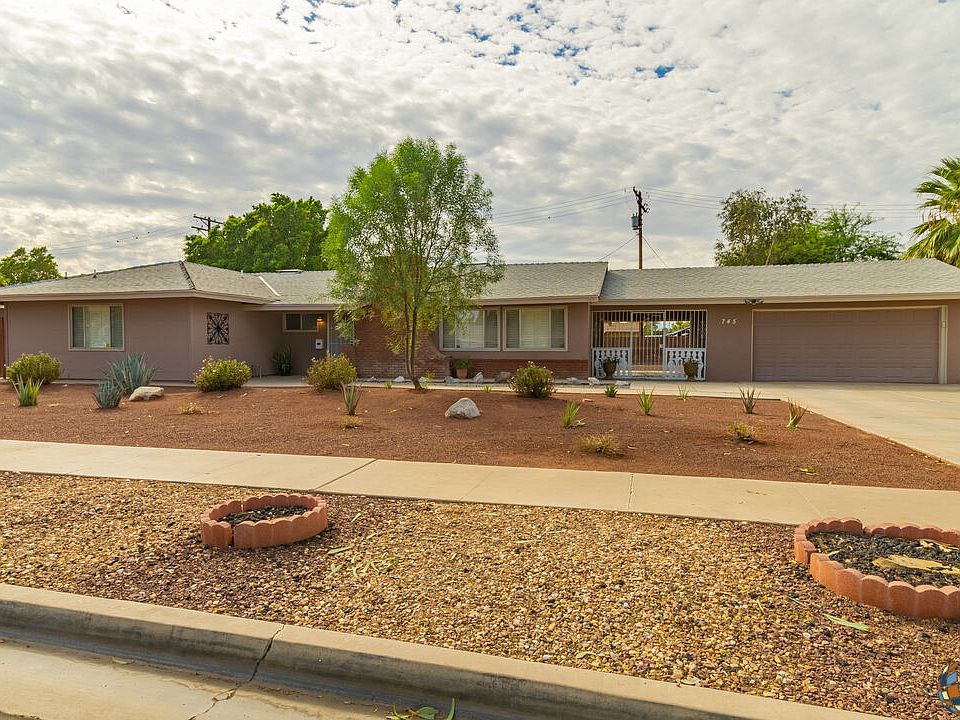 1st image of 745 Yucca Dr
