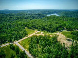 40 Peninsulas Edge Ct, Sparta, TN 38583