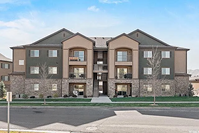 87 E Jordan Ridge Blvd #605