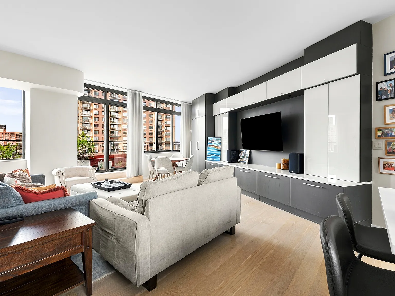 155 West 70th Street — Photo 1