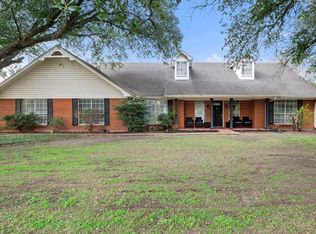 169 Lakeshore Dr, Fairfield, TX 75840