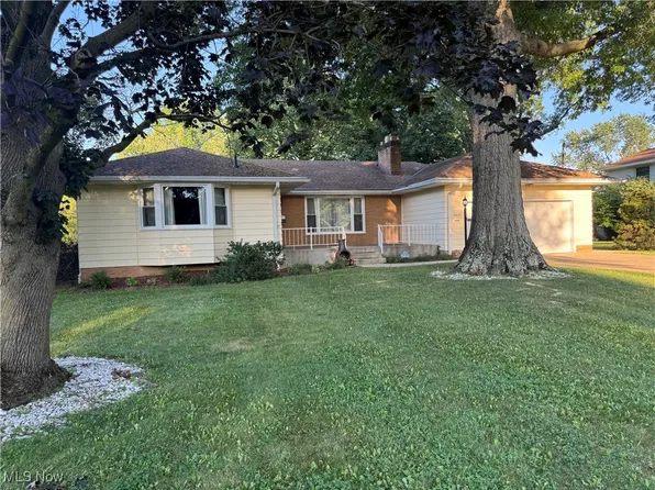 1227 Thomas Dr, Ashland, OH 44805