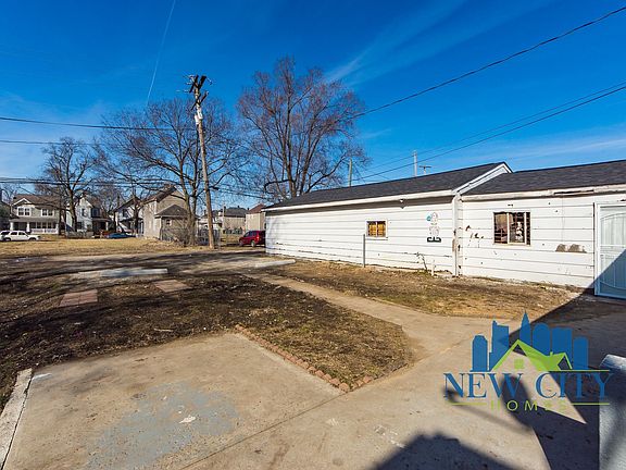 3rd image of 43 W Park Ave #8BFAD9140
