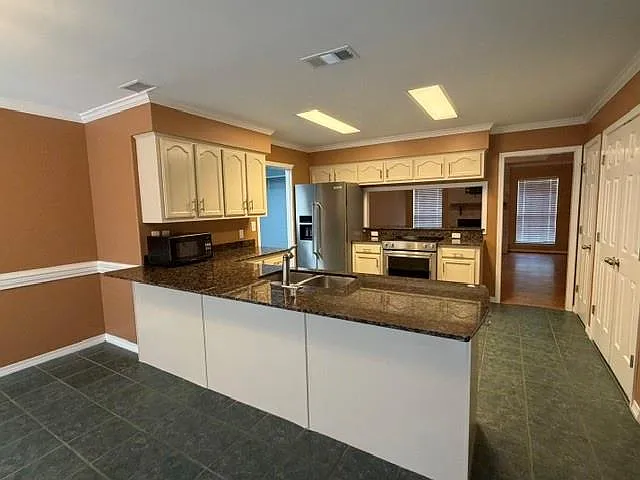 2932 Lloyds Ln — Photo 6