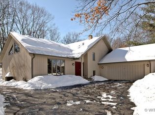 6717 Connecticut Trl, Crystal Lake, IL 60012