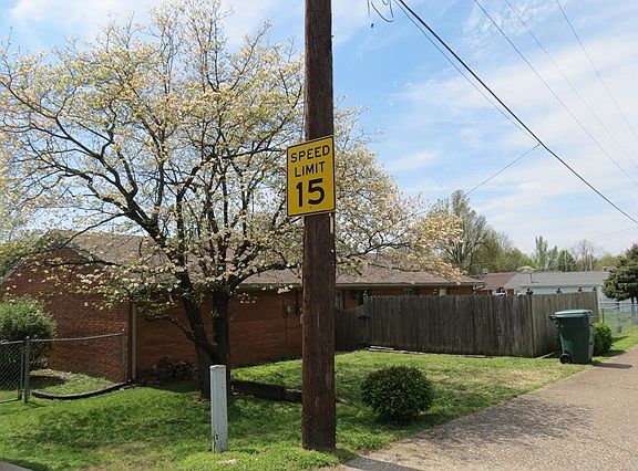 2nd image of 723 Walnut Park Dr