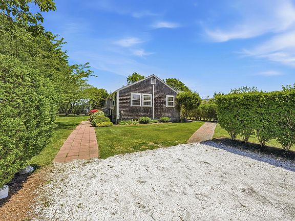 4th image of 22 Hooper Farm Rd