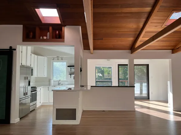 (undisclosed Address), Fairfax, CA 94930