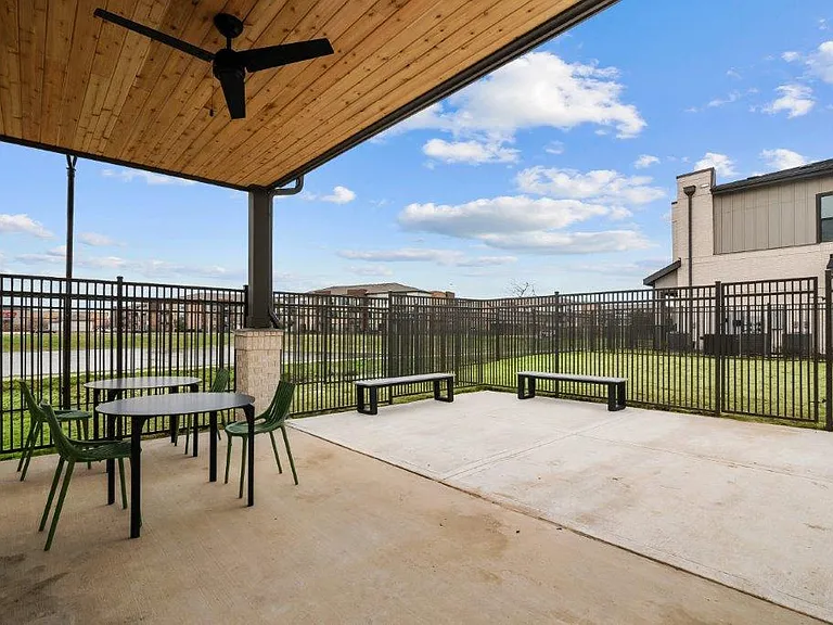 Lenox Katy Crossing — Photo 47