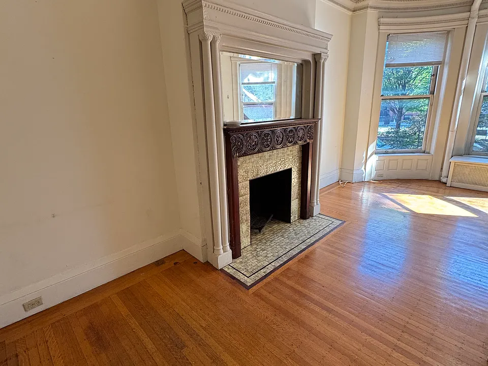 15 Bay State Rd #3