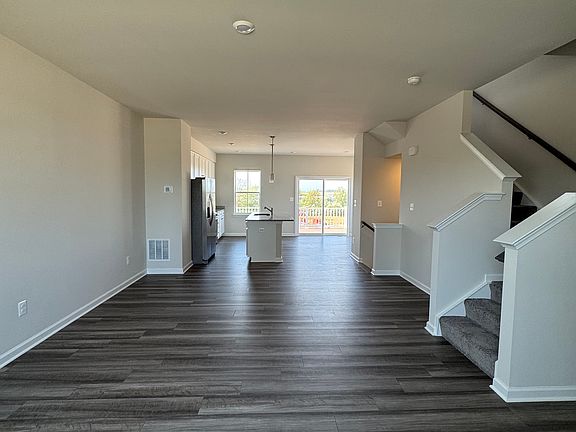 Spacious Living Room. Open Floor Concept.