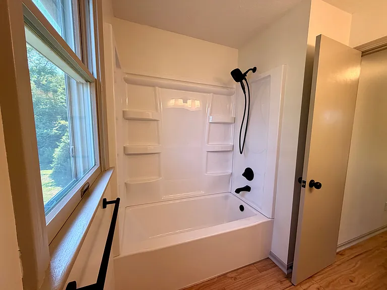 9976 Chamberlin Rd #1372SHARONBROOK — Photo 24