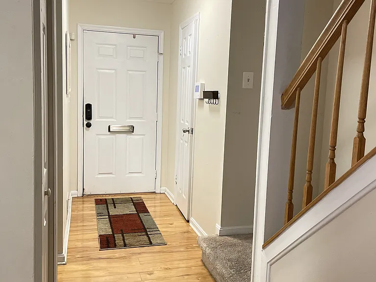208 Scott St #PIGTOWN — Photo 11