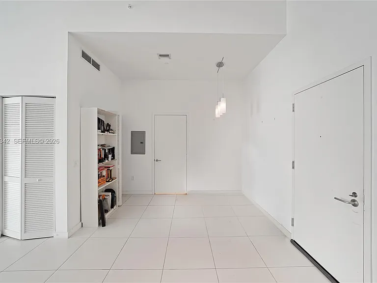 31 SE 6th St #2706 — Photo 17