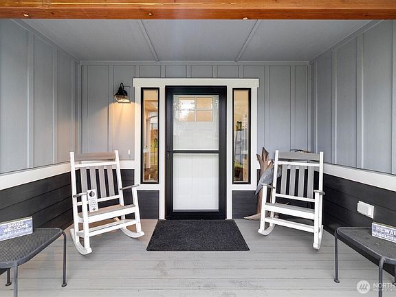 4th image of 12760 Country Club Place