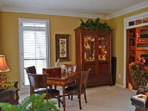 3rd image of 4441 Ormond Trce NE