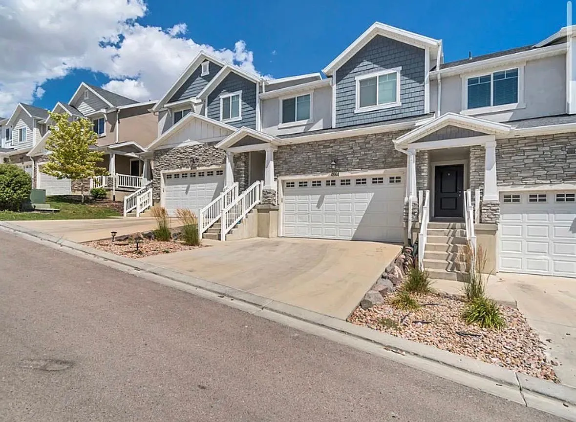 4864 W Spire Way — Photo 1