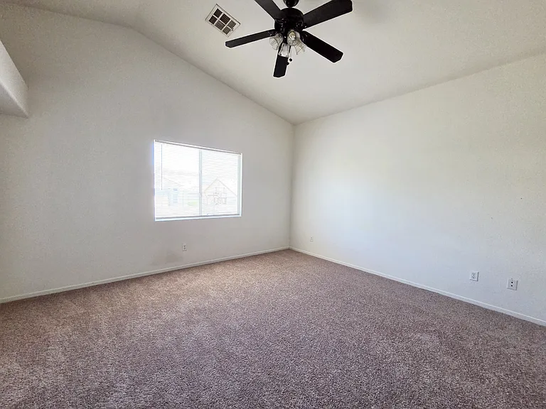 3114 Crownline Ct — Photo 11