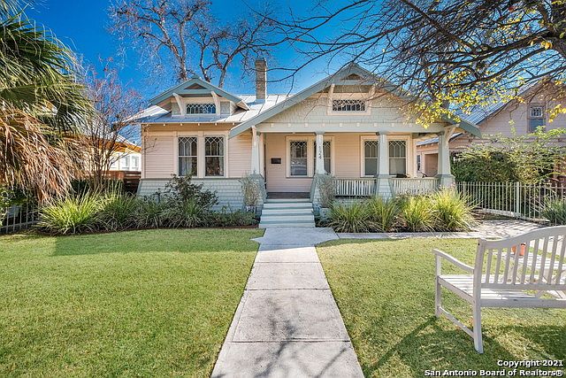 1st image of 124 Castillo Ave