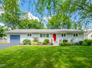 26 Birchwood Drive, Halfmoon, NY 12065