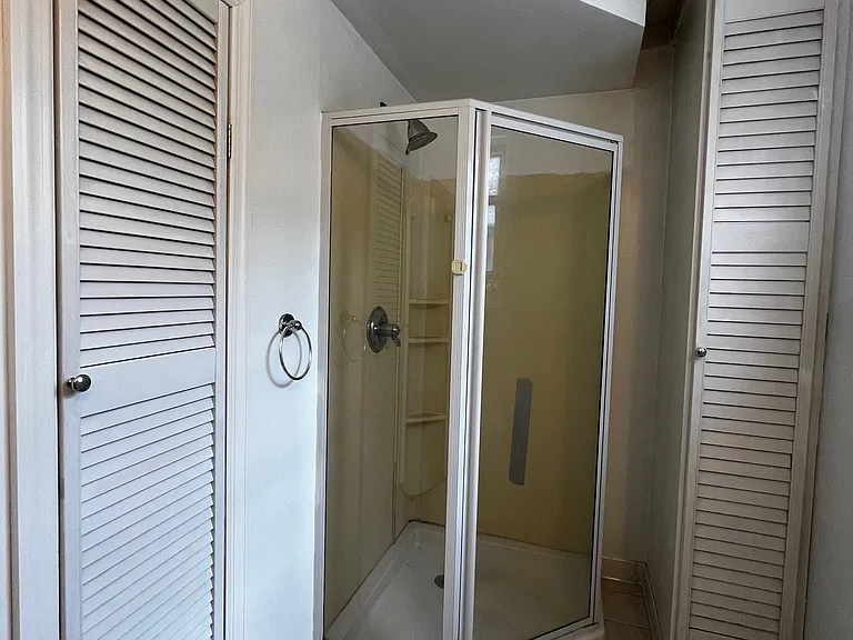 195 Pleasant Ave #2 — Photo 18