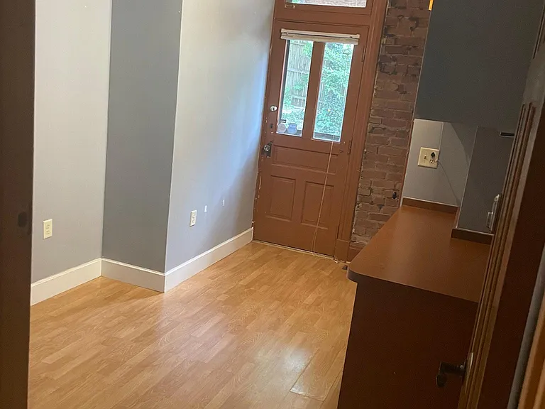 2369 W Clifton Ave — Photo 9