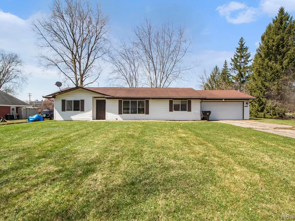 28531 Greening St, Farmington Hills, MI 48334