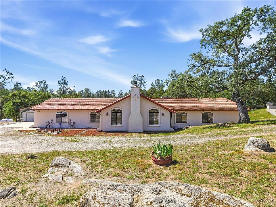 1st image of 42704 Deep Forest Dr