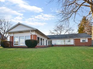 2211 E Sand Rd, Port Clinton, OH 43452