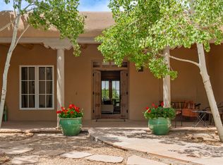 741 Placita Santa Fe, Santa Fe, NM 87505