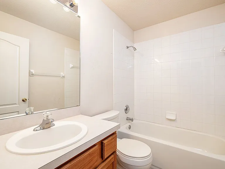 11328 Misty Isle Ln — Photo 11