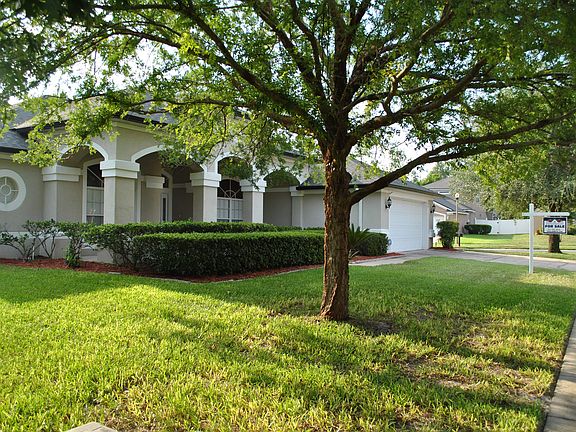 3rd image of 806 Winder Oaks Dr