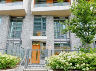27 McMahon Dr #111, Toronto, ON M2K 0J2